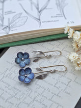 Load image into Gallery viewer, Daisy BLOOM| Blue