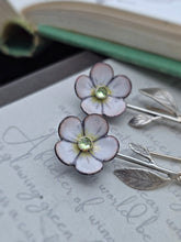 Load image into Gallery viewer, Daisy BLOOM| White, Peridot
