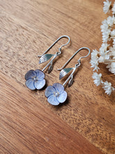 Load image into Gallery viewer, Bloom Earrings- White
