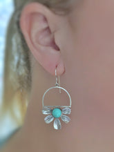 Load image into Gallery viewer, Pair 11: Turquoise Daisy Earrings
