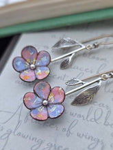 Load image into Gallery viewer, Daisy BLOOM| Pink/Blue
