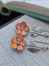 Load image into Gallery viewer, Daisy BLOOM| Peach
